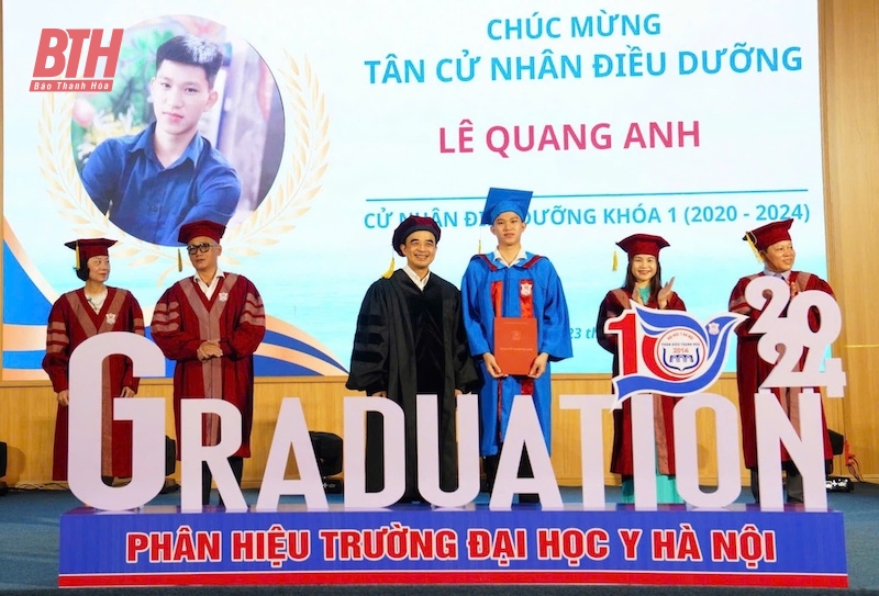 Phân hiệu Trường Đại học Y Hà Nội tại Thanh Hóa bế giảng Bác sỹ Y khoa khóa 3 và Cử nhân Điều dưỡng khóa 1